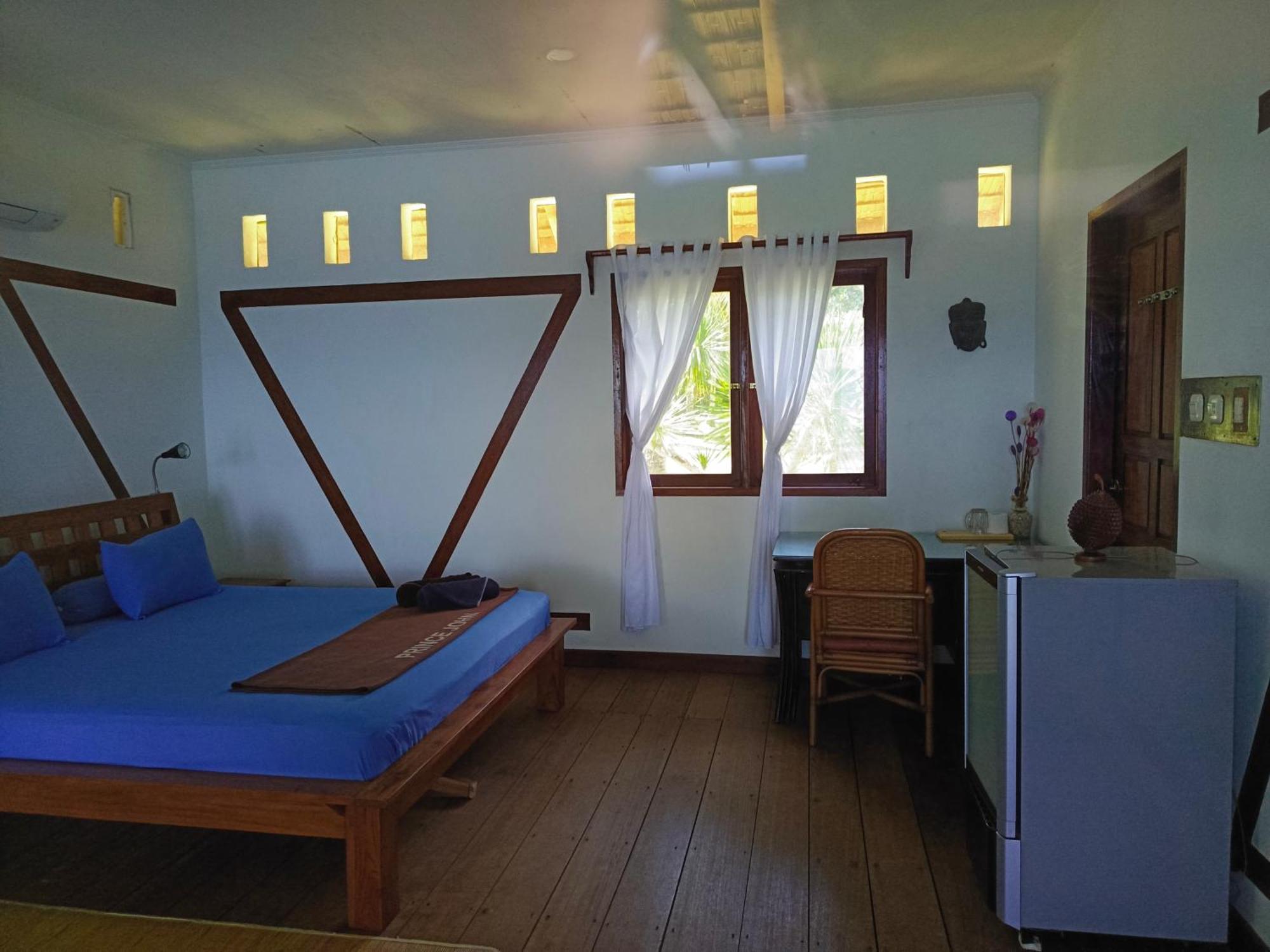 Prince John Dive Resort Donggala Ngoại thất bức ảnh